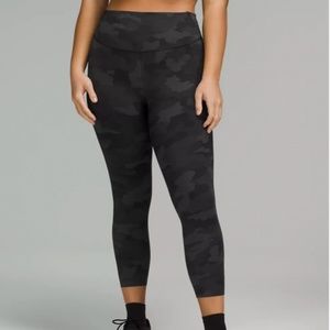 Lululemon Base Pace 23"